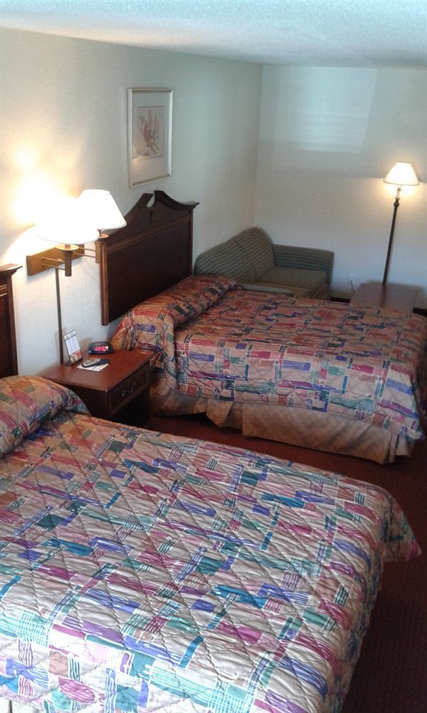 Hotel Key West - Newport News